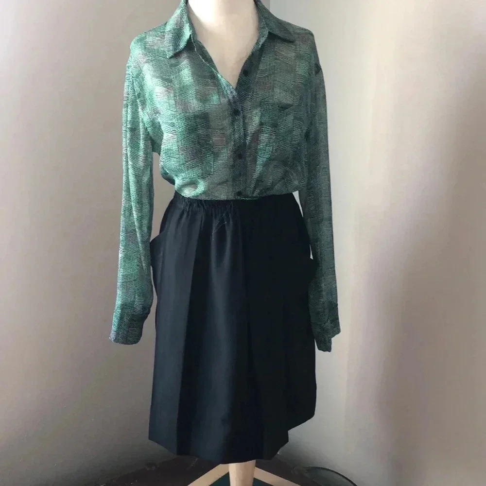 Black‎ Skirt with Pockets